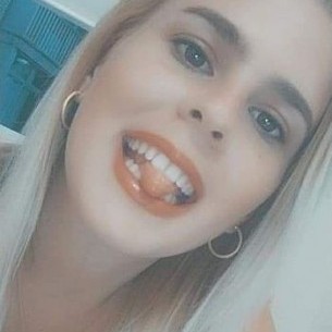                     yvonne                